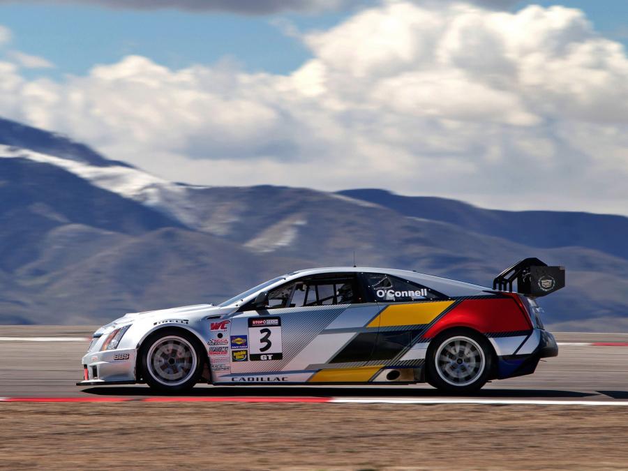  Cadillac CTS-V Coupe Race Car 2011 года  (фото 29 из 46)